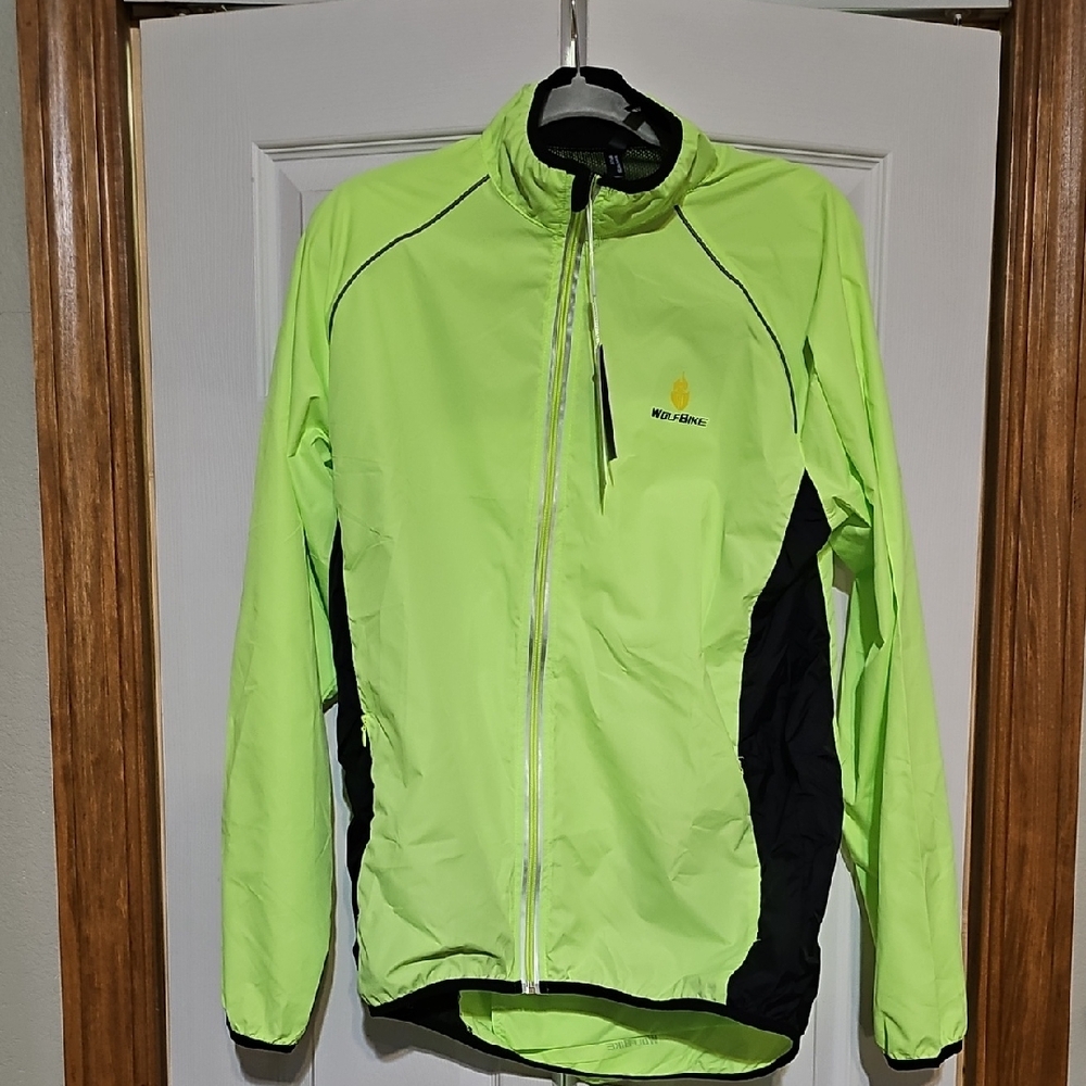Men's Neon Green and Black Windbreaker WolfBike BRAND very Light! NEW WITH TAGS
